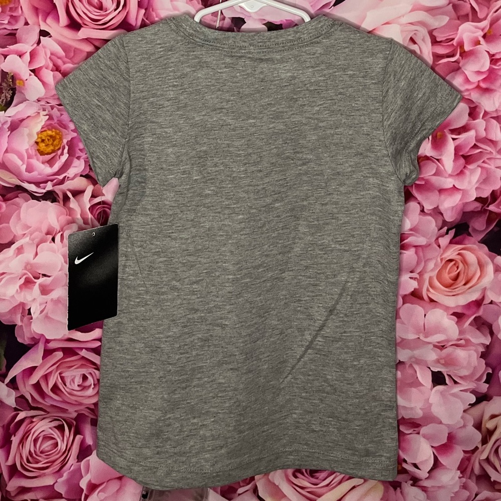 NWT Nike Girl's T-Shirt (sz 6) - New Kids - Picture 5 of 8